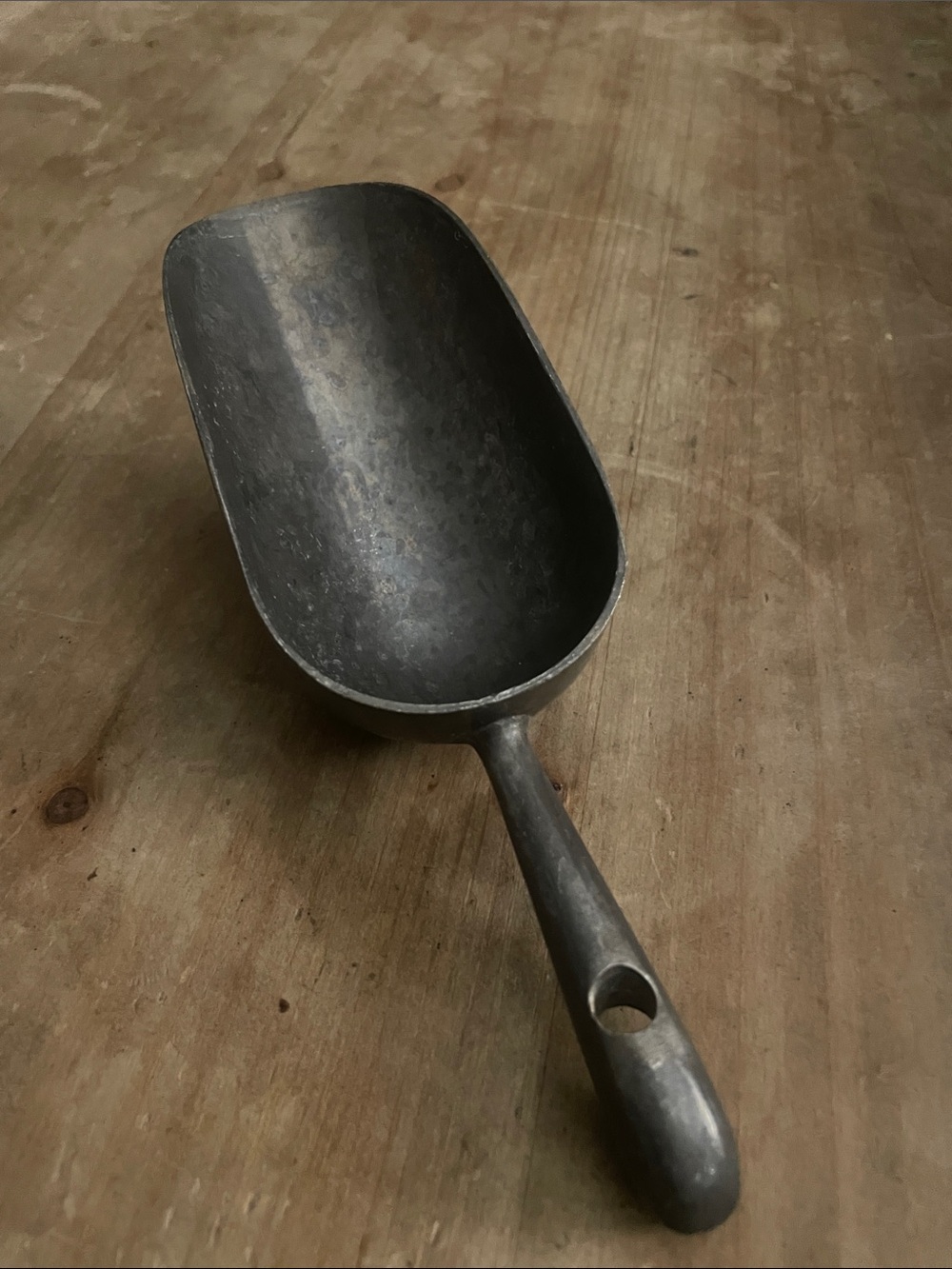 Source Unknown vintage cast aluminum Metal Kitchen Scoop